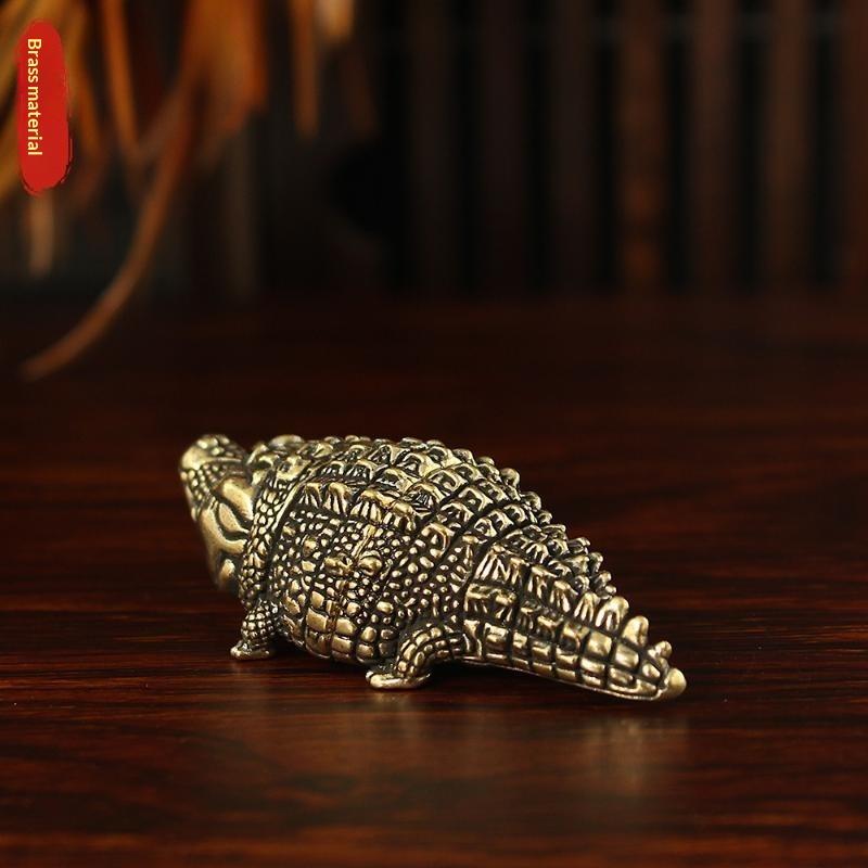 Statue d'animal Crocodile Lézard en Bronze Antique Rétro Cuivre Alligator Figure Feng Shui Maison Affaires Bureau Décorations Artisanat