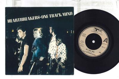 7inch Record HEARTBREAKERS - One Track Mind 2094137 TRACK 1977 UK Rock Used