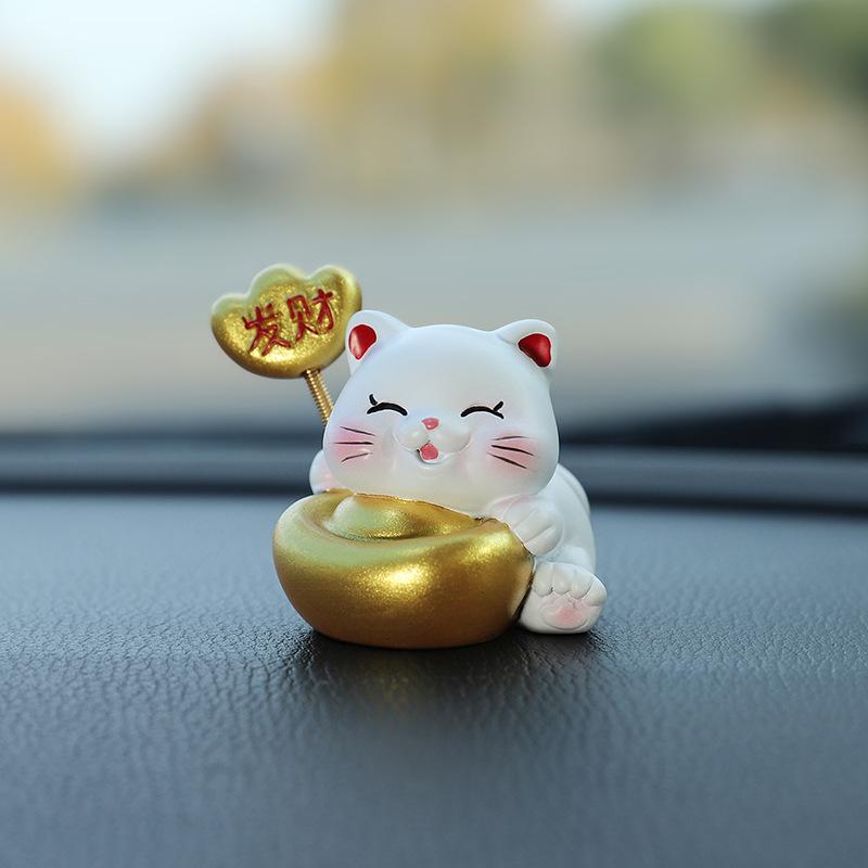 Fortune Cat Coin Spring Swing Creative Interior Cute Car Decoration Car In-vehicle Ornament