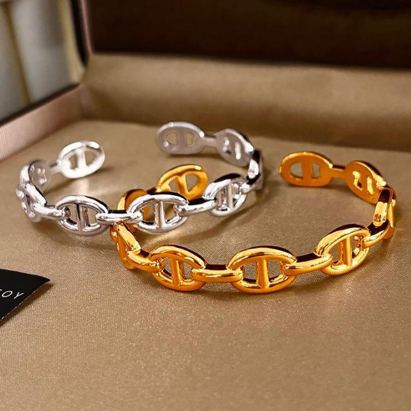 Bracciale Lucido a Naso di Maiale da Donna 2025: Design di Moda Semplice, di Alta Gamma, Versatile