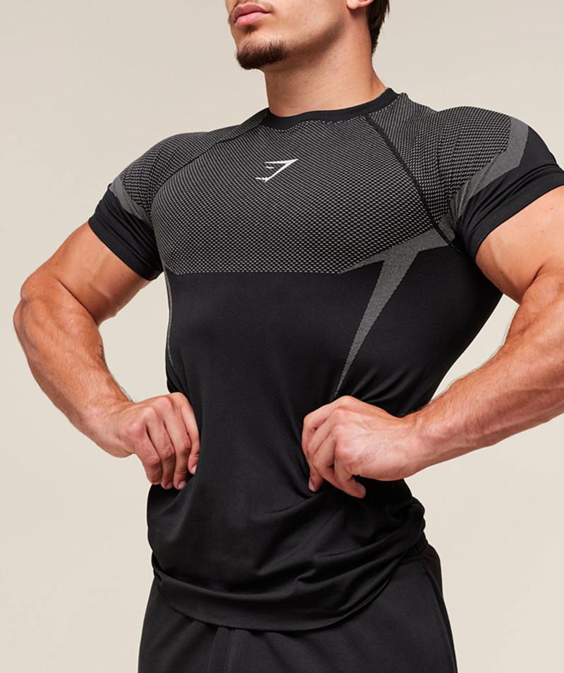 Americká rychleschnoucí sada pro venkovní fitness: Přiléhavý krátký rukáv a dlouhé kalhoty pro běžné běhání.