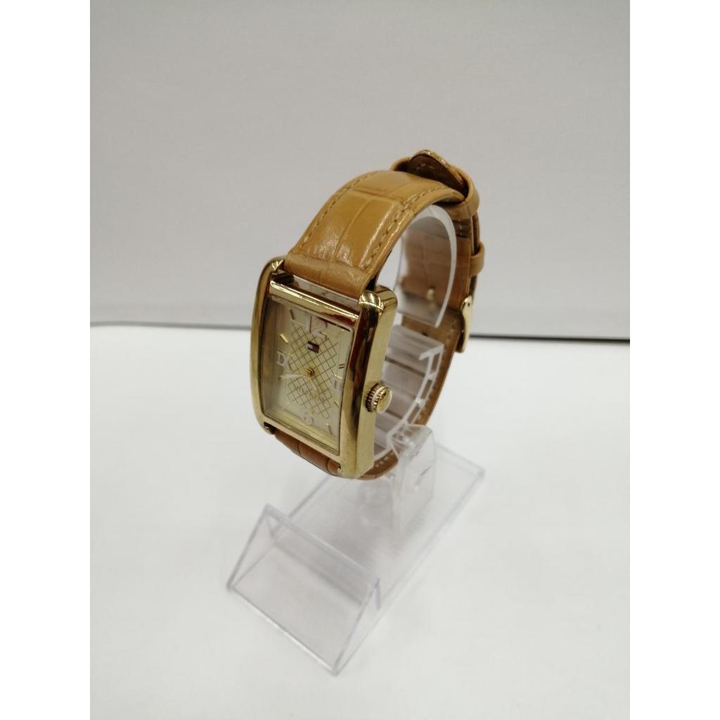 Used TOMMY HILFIGER GLD TH.235.3.34.1547 Scratched quartz watch