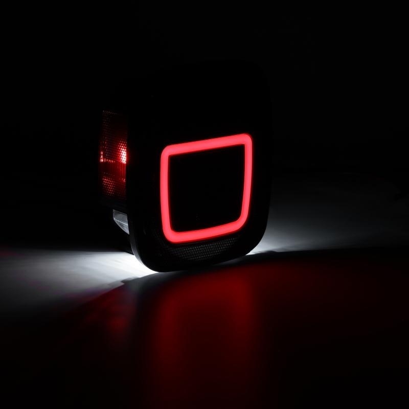 2pcs/set 83 LEDs Universal Tail Lights Brake Reverse Lights for Jeep Wrangler CJ TJ YJ JK