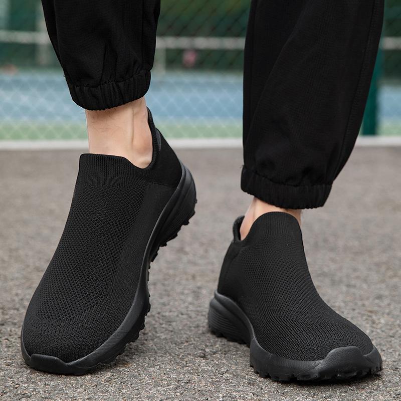 Outdoor Anti Slip Walking Men Shoes Summer Casual Sports Shoes Fashionable and Breathable Tennis Shoes Wide Foot Socks  Sneakers