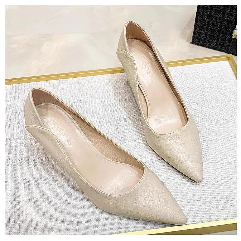 New Pointed-Toe Soft Outdoor Elegant And Fashionable Women'S High Heels With The Same Style As The Internet Celebrity