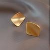 Matte Golden Minimalist Metal Style Glossy Geometric Earrings for Women Fashionable Personalized Daily Accessory Party Jewelry