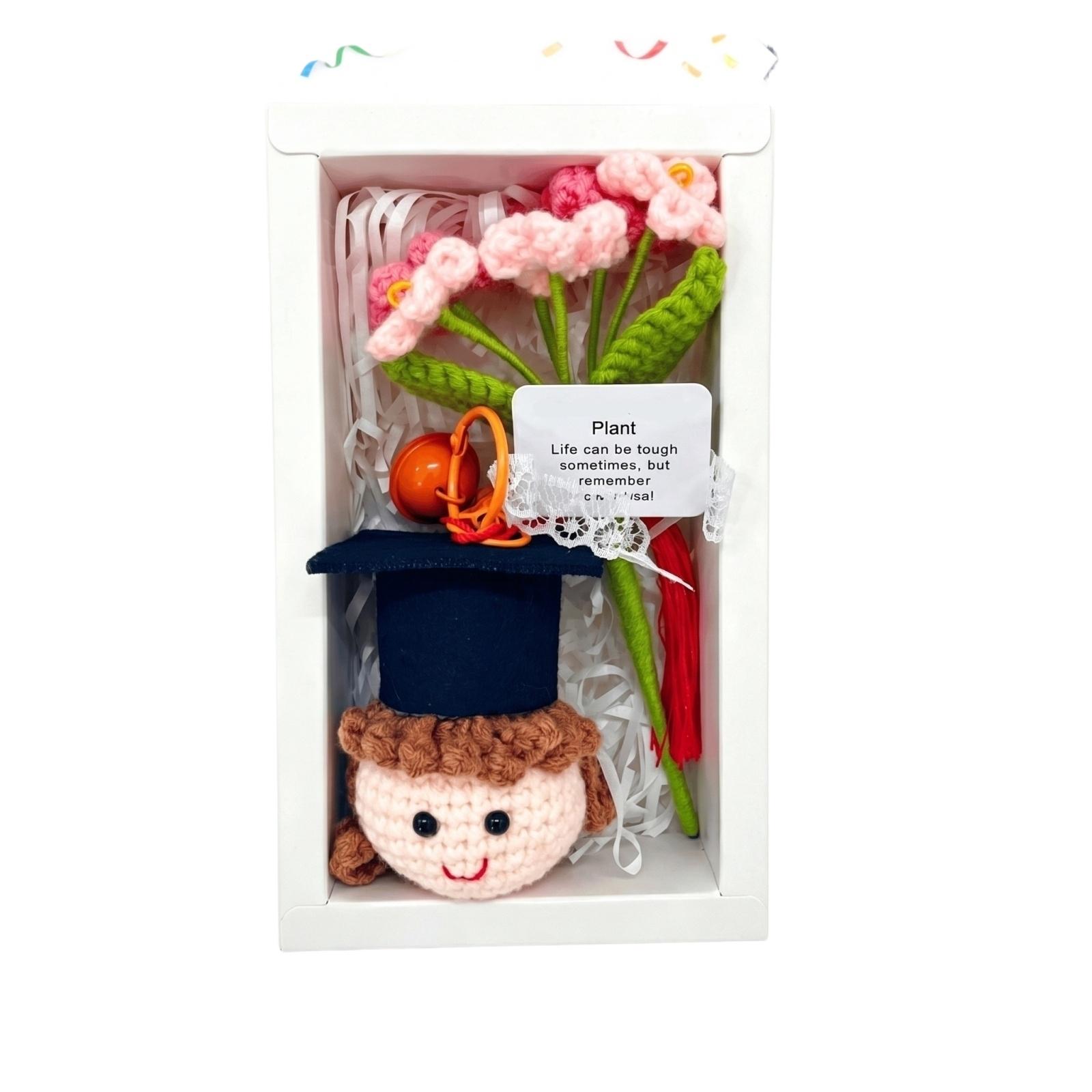 

Handmade Crochet Graduation Doll Keychain Gift Set with Flower Bouquet and Decorative Box Soft Yarn Cartoon Figure Ornament for Celebration One Size