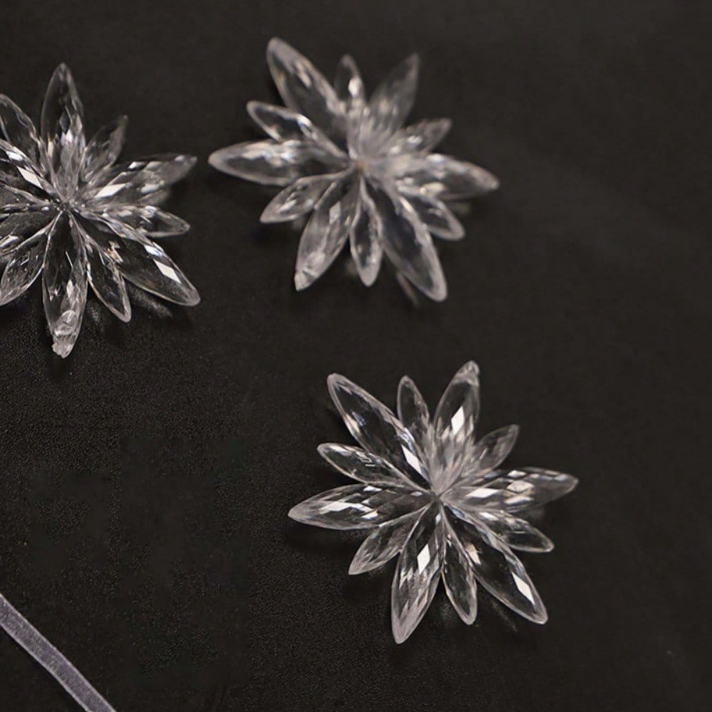 20 Stück inklusive Seil und Eisenringen, funkelnde Schneeflocken-Ornamente aus Kristallacryl – schillernde, klare Anhängertropfen