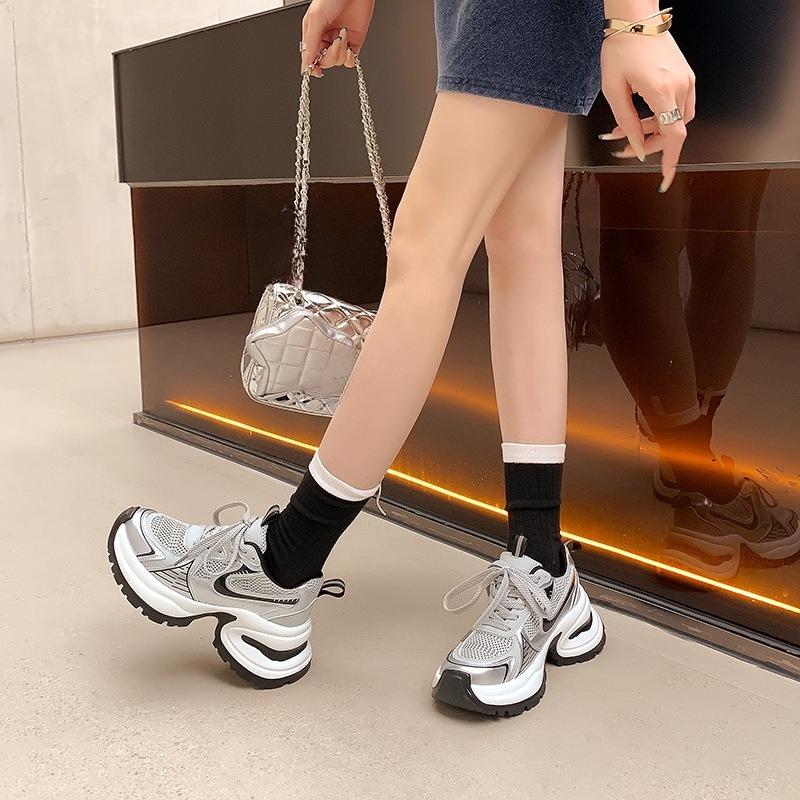 Strappy Casual Sports Shoes with Breathable Thick Sole and Elevated Platform - Women's Style
