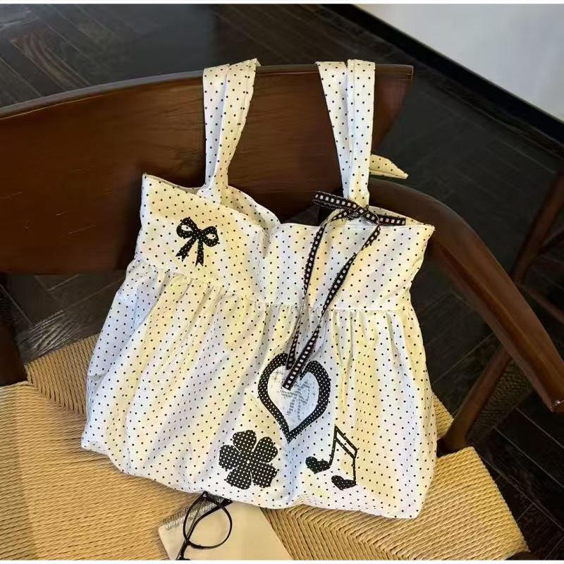 Koreanische Gepunktete Schultertasche Damen Nylon-Tragetasche Niedliche Schleife Liebe Notiz Gedruckte Tragetasche Rock Design Magnetverschluss Achseltasche