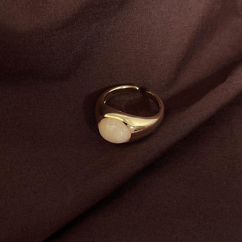 

Adjustable Open Chic Ring For Women Featuring Natural Stone Unique Vintage Design Accessory Fashion J4401