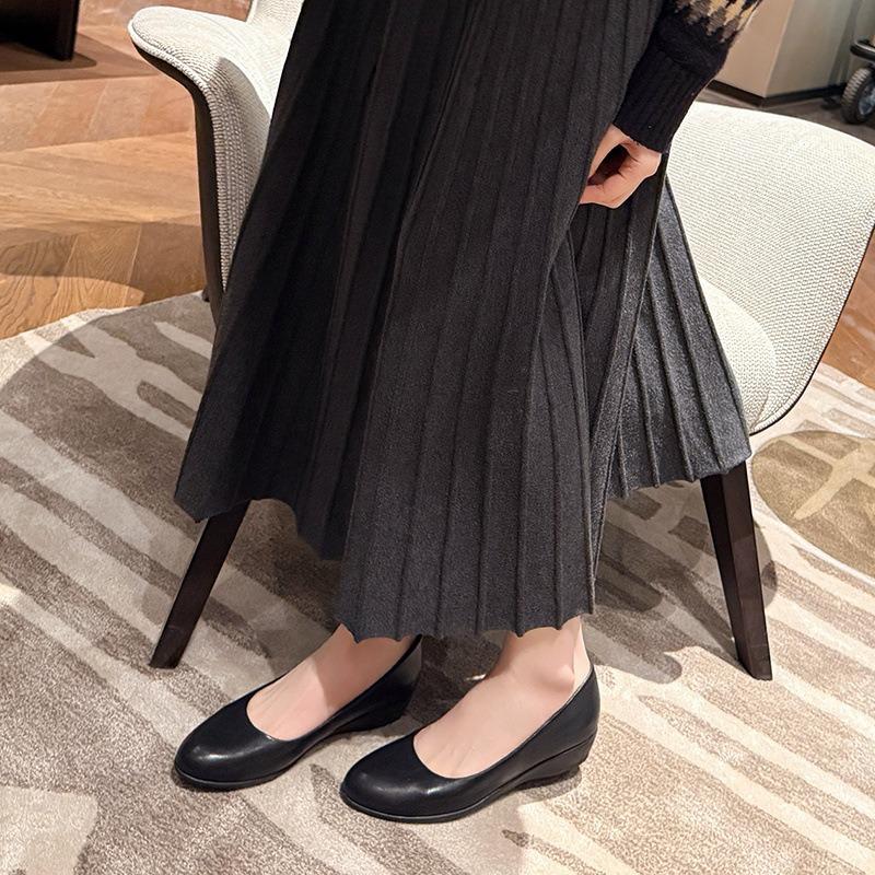 Heel Flat Bottom Women's Single Shoes Black Work Shoes Soft Leather Shoes Women's Wide Fat Feet Large Size Women's Shoes