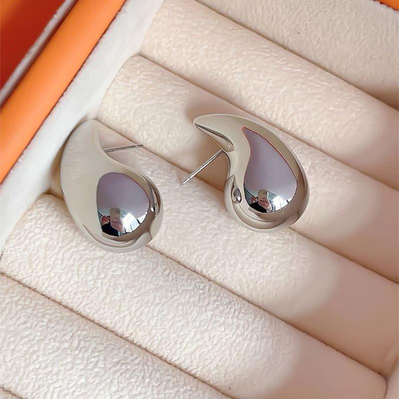 European and American Cross-border Jewelry Fashion, Light Luxury, Irregular Earrings, Personalized Trend, Water Droplet Earrings