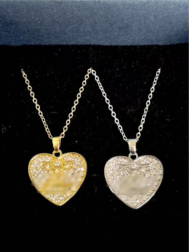 Retro INS Style Multicolor Zircon French Peach Heart Necklace with Diamonds and Titanium Stainless Steel