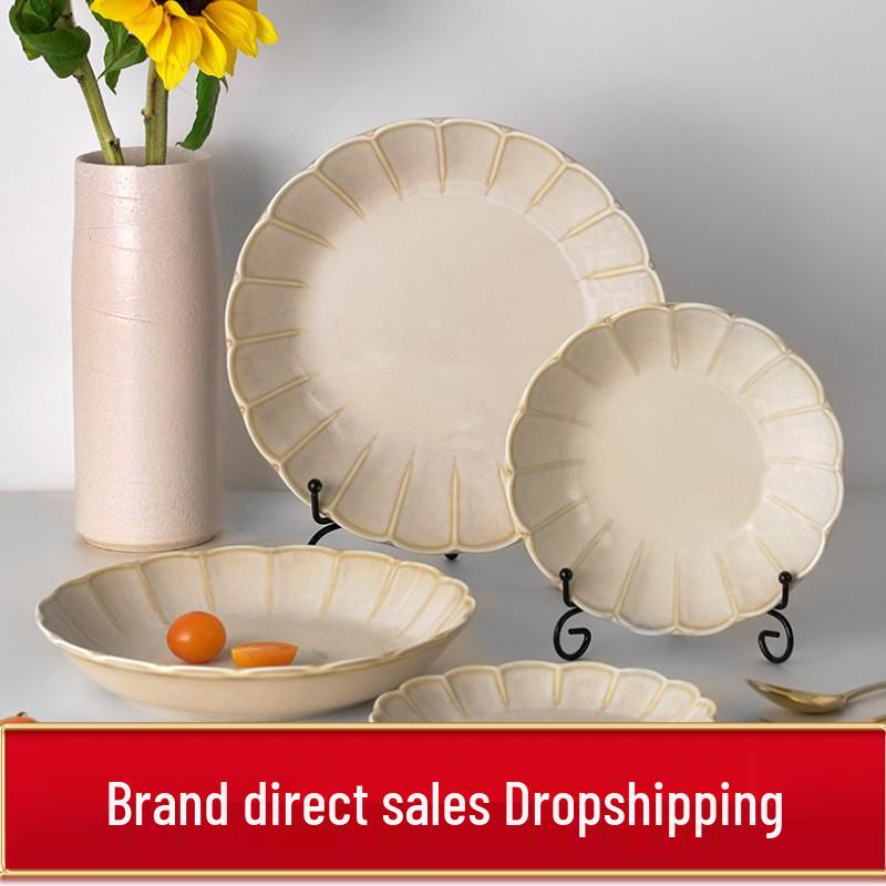 Japanese Retro White Glaze Ceramic Breakfast Plate - Creative and Simple Design for Cakes and More