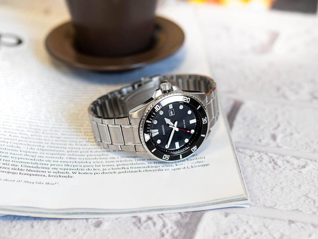Zegarek Męski Casio Mdv-107D-1A1 Wr200 + Box