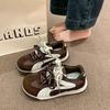Retro lightweight soft sole shows small autumn sports shoes, pair of shoelaces, thick sole breathable women