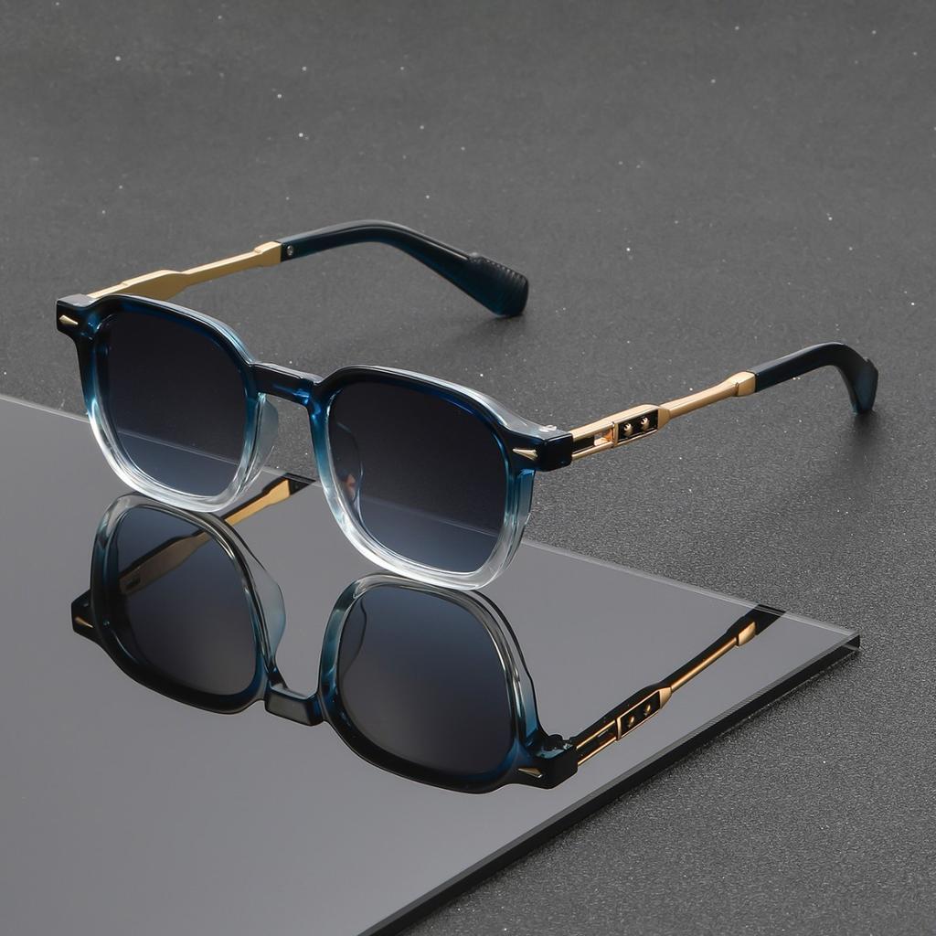New square sunglasses sunscreen trend retro fashion popular street photography commuter versatile high-end sunglasses