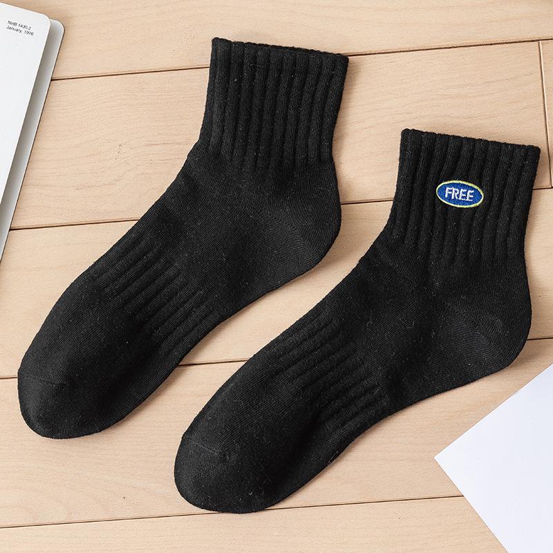 Men's Mid-Length Anti-Odor Sweat-Wicking Socks, Breathable Black & White for Spring, Autumn, Winter Style