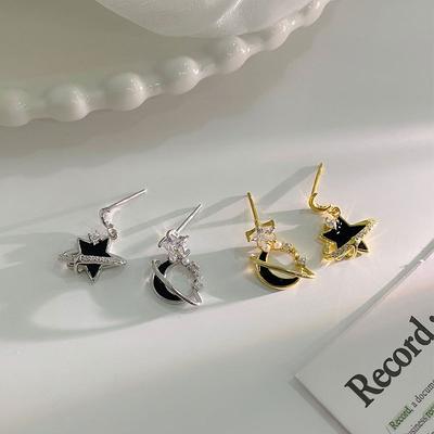 Black Star Moon Earrings Asymmetric Star Earrings Light Luxury Super Fairy Earrings Temperament Planet