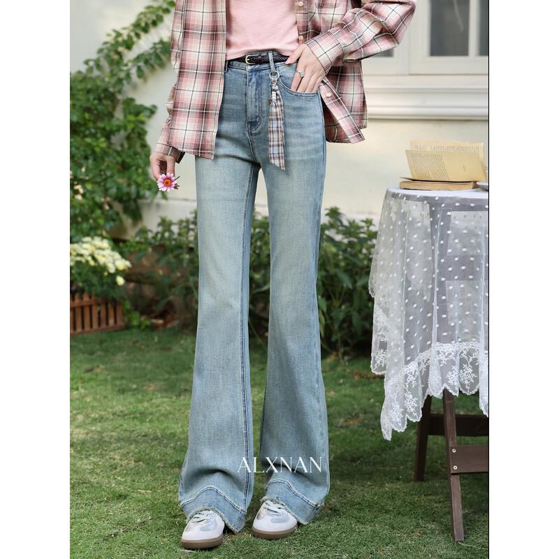 

Women s Washed Blue Raw-Hem Jeans L