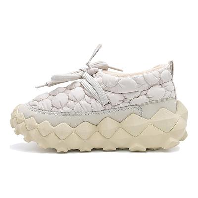 Moteriška avalynė – Sportbačiai