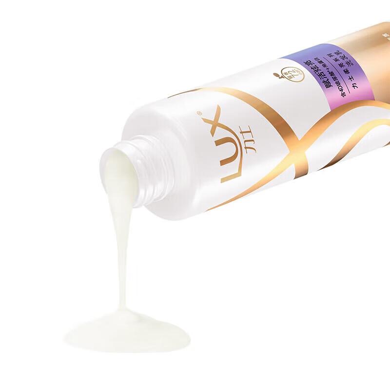 LUX Revitalizing & Brightening Nourishing Shampoo