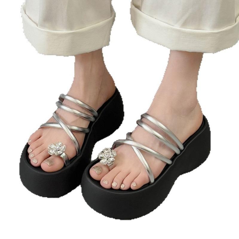 Fairy Feeling Beach Thick Bottom One-word Slippers Women Wear Sandals Style Small Man New Height Increase Advanced Summer