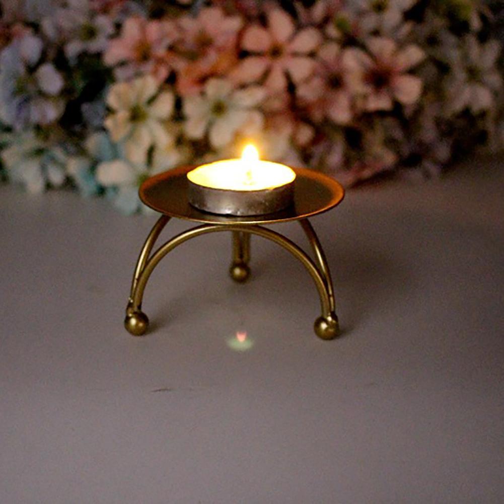 

Geometric Circle Iron Candle Holder Round Table Candlestick for Party Wedding Desktop Decorative Ornaments