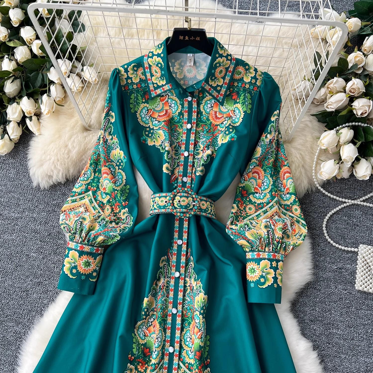 Новое винтажное осеннее зеленое платье с рубашечным воротником и цветочным принтом — фото 7