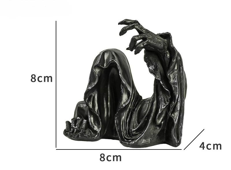 Black Clothes Mysterious Master Ornament Horror Black Robed Night Walker Gothic Sitting Resin Craft Ornament Desktop Decoration