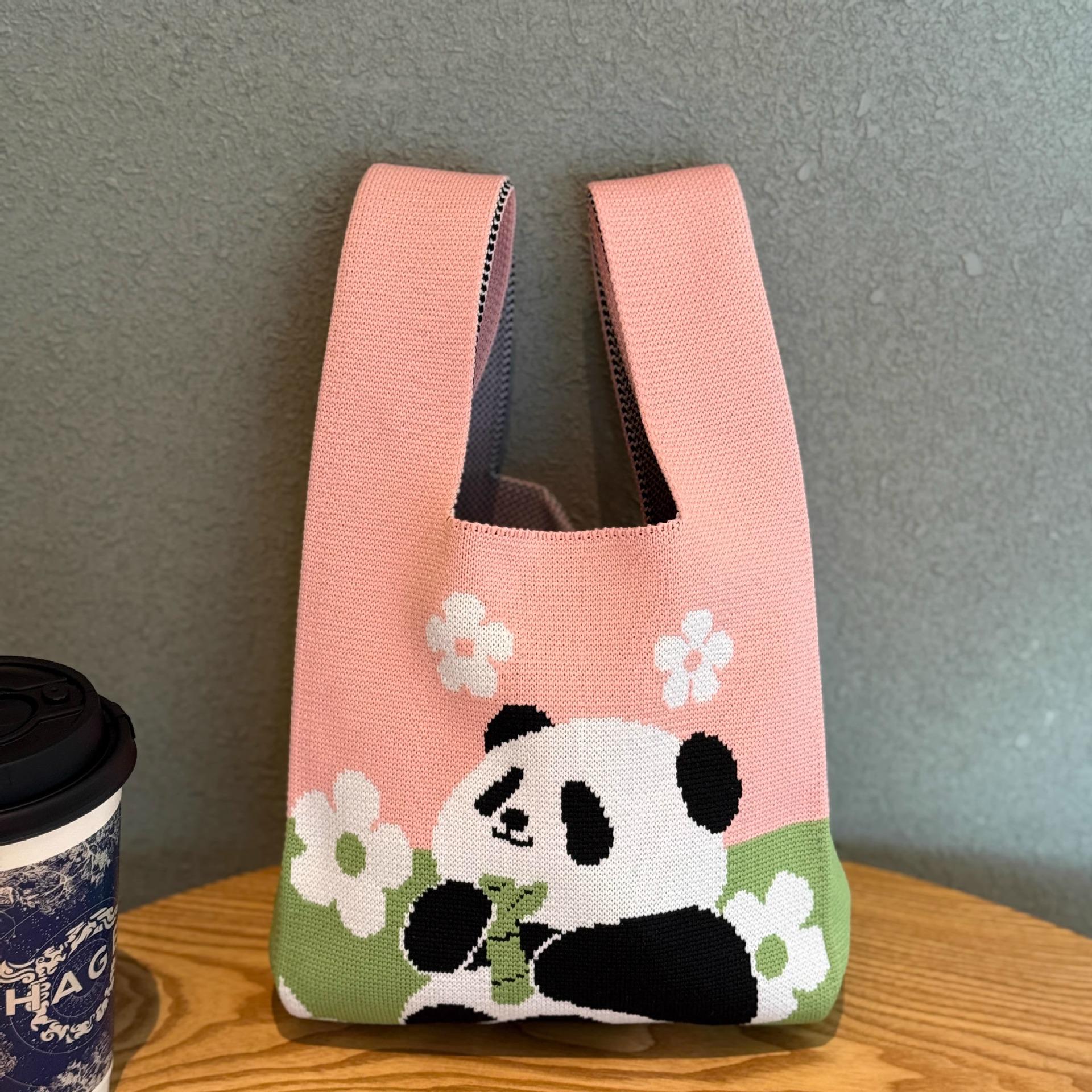 

Вязаная сумка Панда: Детский подарок и сувенир для вечеринки