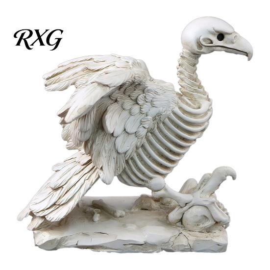 Vintage Halloween Skeleton Decor Vulture Statue, Realistic Bird Bone Figurine for Distressed Texture Home Decor, Spooky Tabletop Ornament Living Room