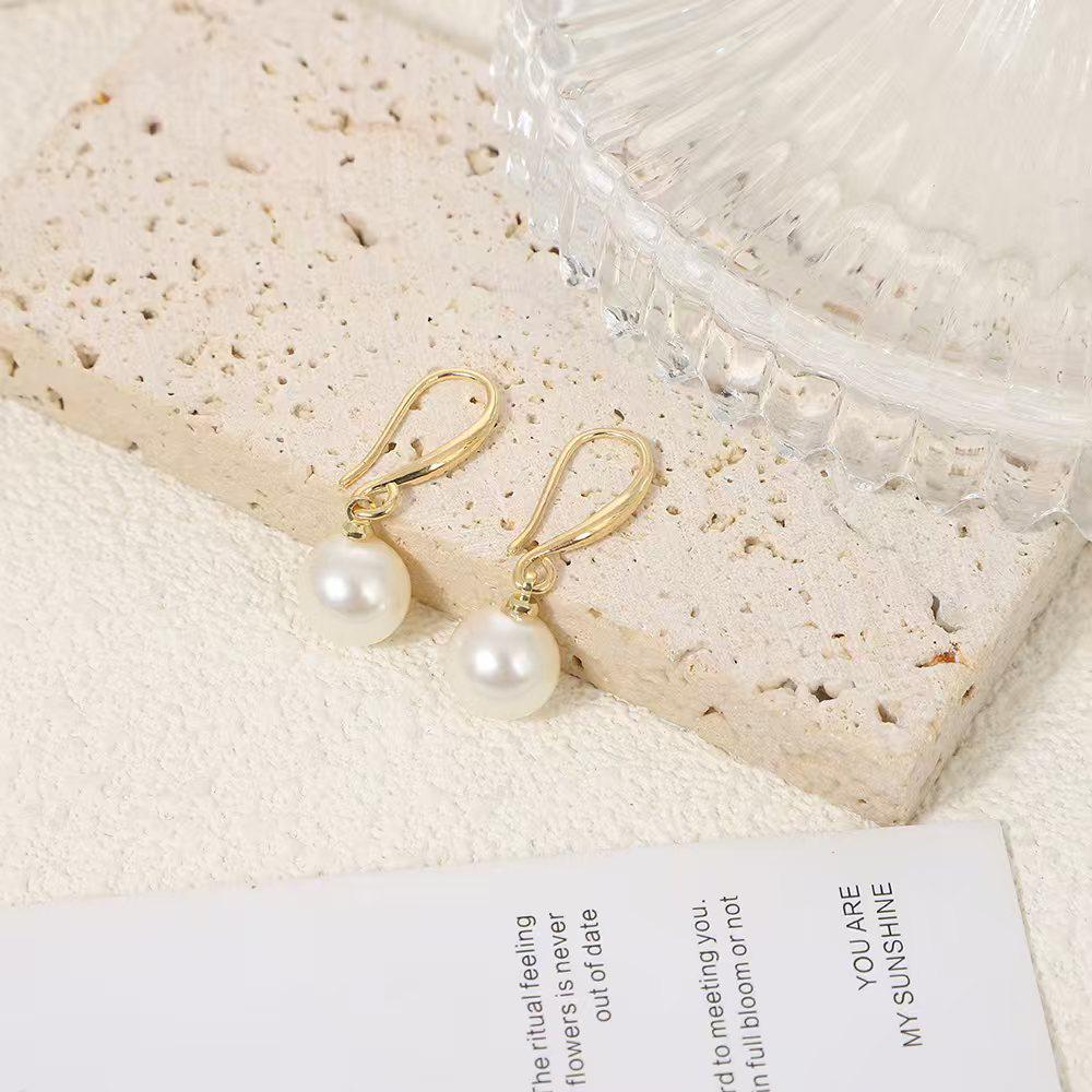 Exquisite Pearl Drop Earrings: Versatile, Fashionable, Luxurious Design for Women