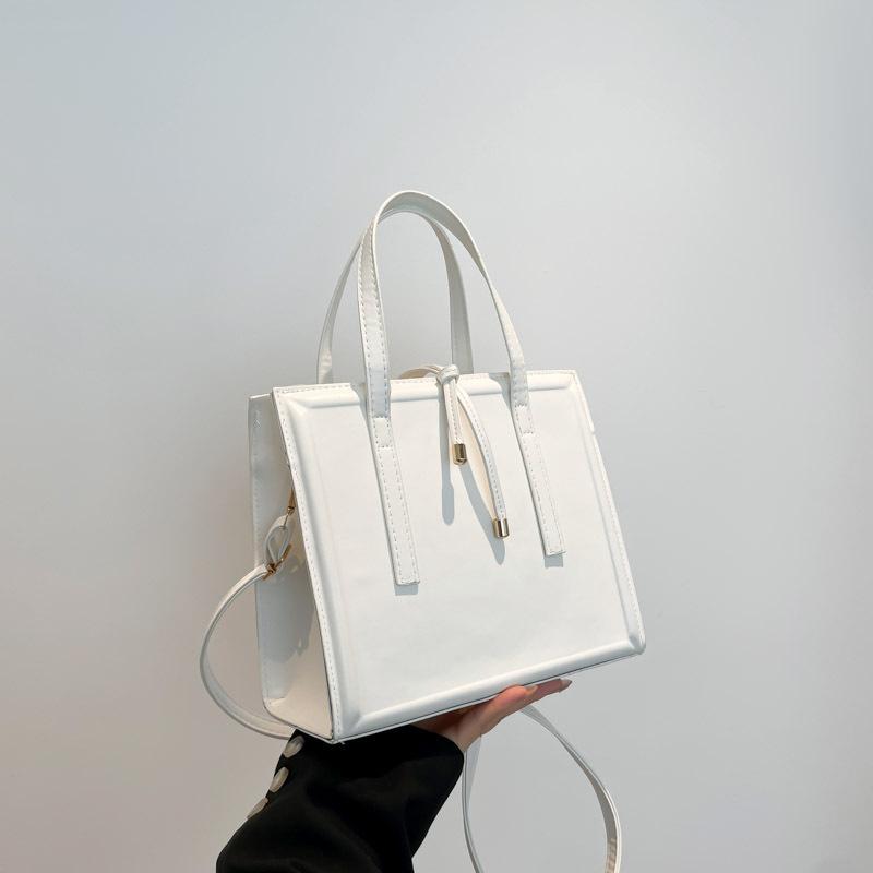 Personality Trend Fashion Tote Bag Women's Large-capacity Work Commuter Bag 2025 Korean Shoulder Handbag