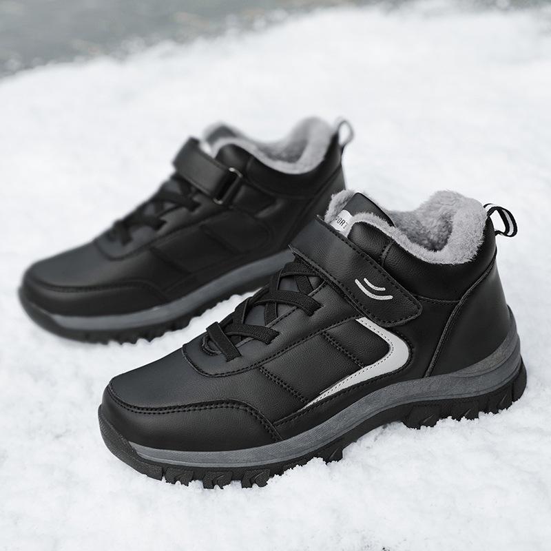 Stepping shoes winter new velvet thickened warm sports shoes casual outdoor large size parents cotton shoes mother shoes