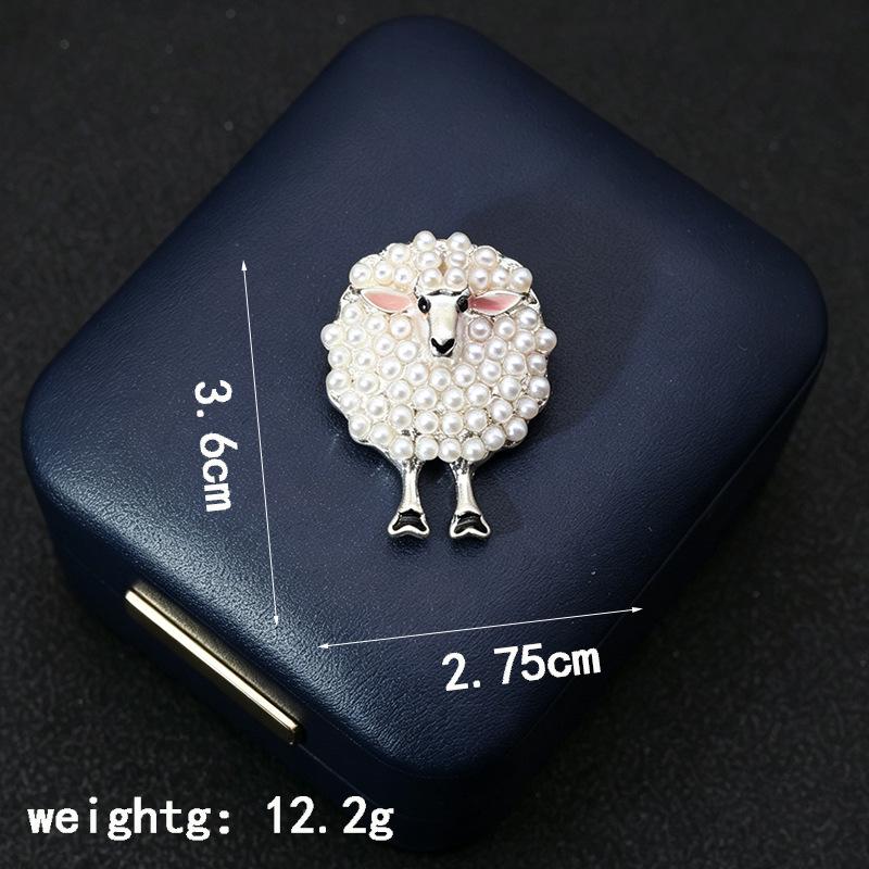 Year of the Sheep Zodiac Brooch: Alloy Sheep Corsage Pin for Women
