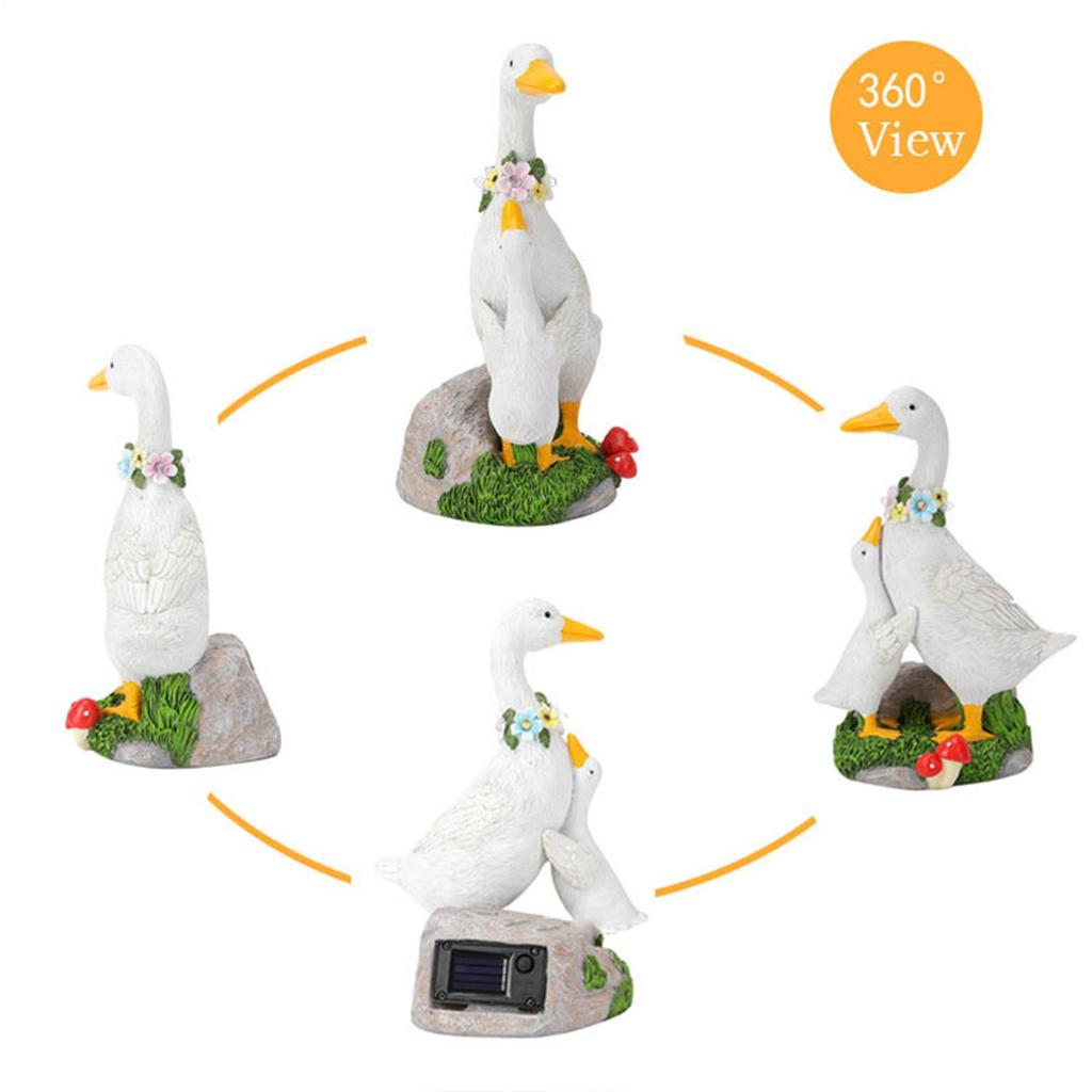 Goose Statue Outdoor Solar-Powered Resin Outdoor Figurine Patio Animal Sculpture for Homeowners Gardeners Collectors Lawn Patio