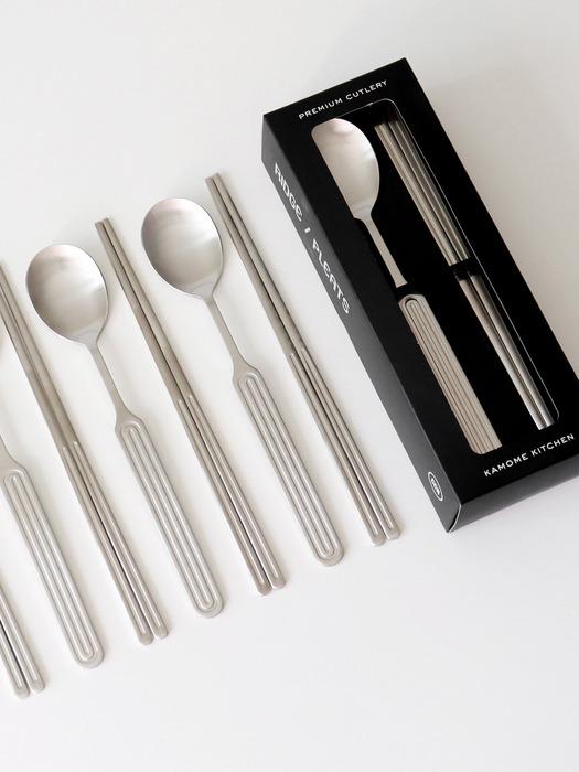 

kamomekitchen [5-person set] Premium domestically produced Kamome Kitchen Ridge stainless steel spoon, chopsticks, and spoon set Glossy