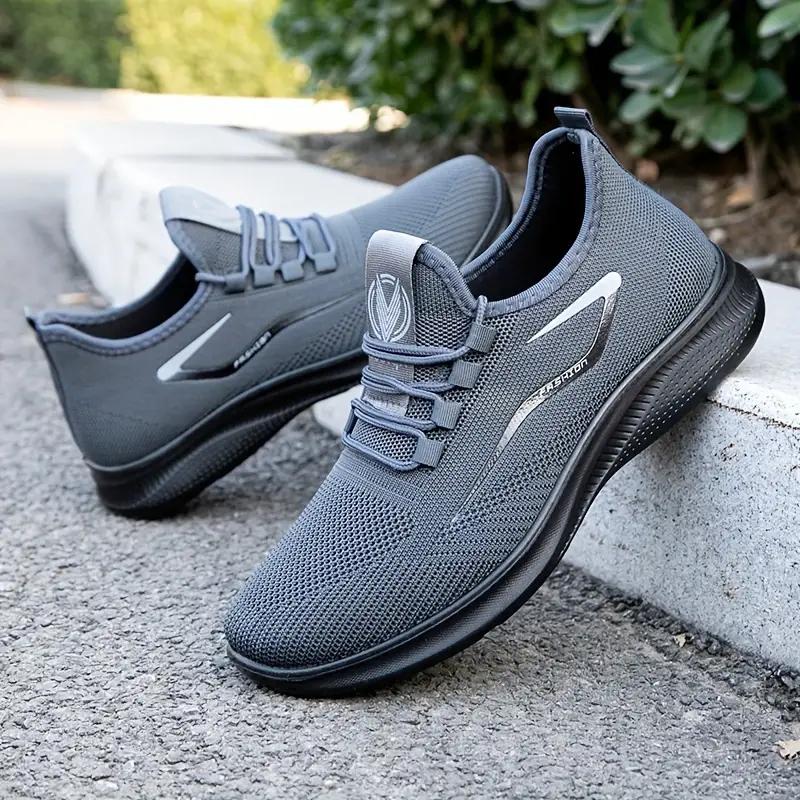 Sporty and Modern Lightweight Sneakers with High Breathability and MD Soles