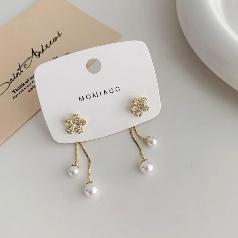 Orecchini Trendy con Nappa a Fiore di Perla Sintetica Design Unico Orecchini Pendenti a Fiore di Cristallo per Donne Gioielli da Festa Regalo