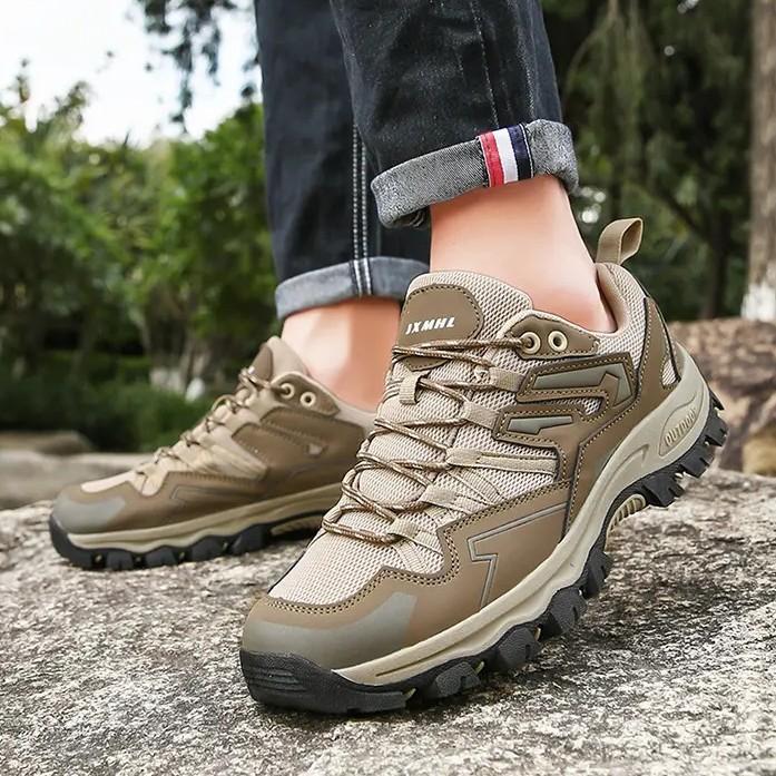 Spring and summer large size new hiking shoes outdoor sports off-road couple shoes