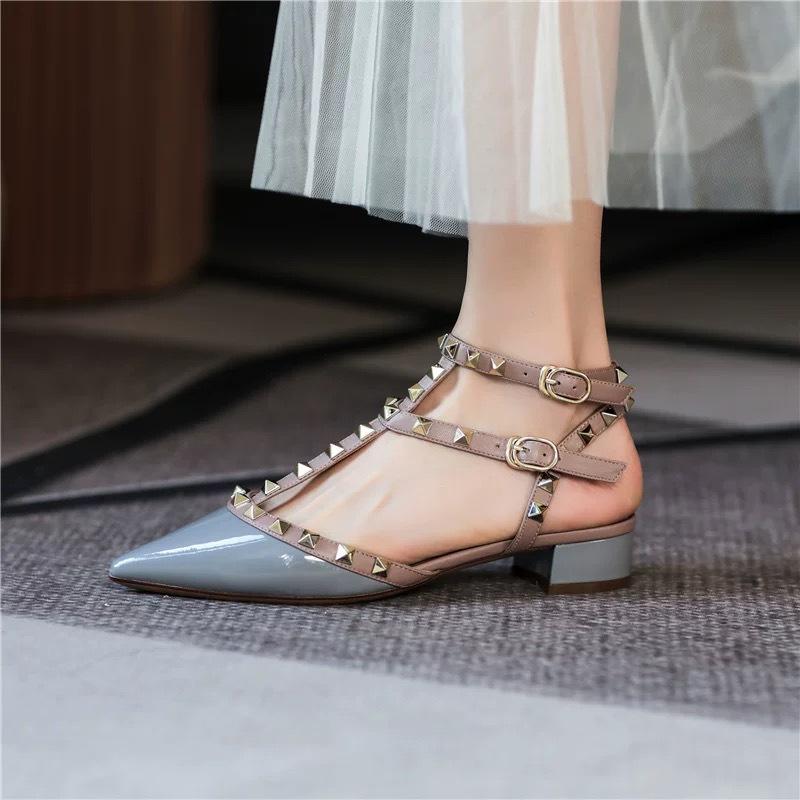Spring and summer new thick heel rivet pointed single shoes femininity straps willow shoes nude middle heel bag head sandals