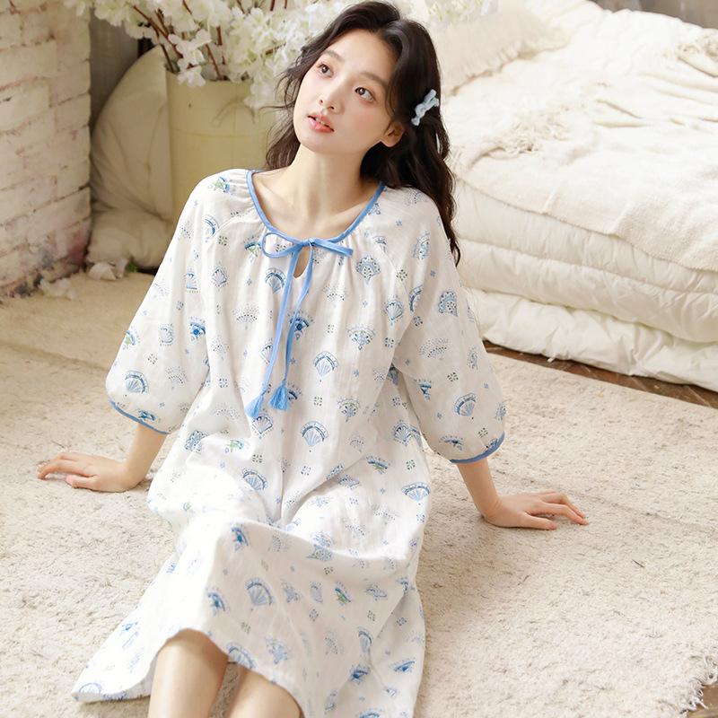 Summer new pajamas women's cotton cotton yarn five-quarter sleeves sweet and cute little floral loungewear can be worn outside the nightdress