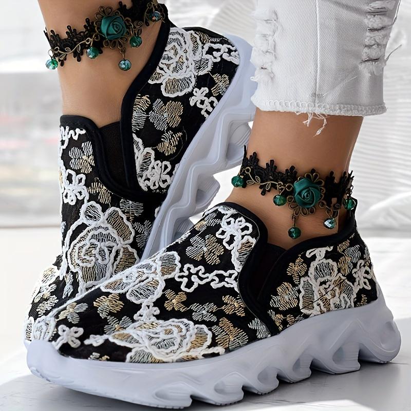 Fashion 2025 Autumn Plus Size Mesh Shoes Breathable Mesh Cutout Breathable Women's Sports Single Shoes