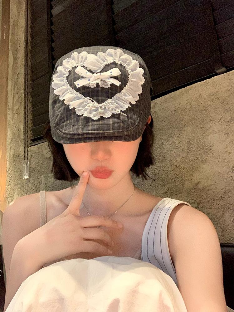 

Милый кружевной клетчатый кепи с любовью, женский большой обхват головы, визуально уменьшает лицо, солнцезащитный козырек, берет One Size (58-60cm)