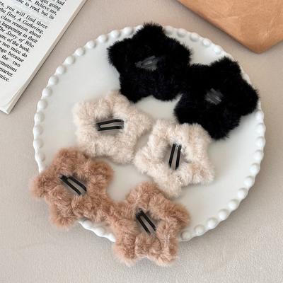 Fermaglio per capelli a stella in peluche a tinta unita per donne Y2k Design semplice cavo Fermaglio BB Forcina Ragazza Fermaglio laterale Accessori per capelli carini