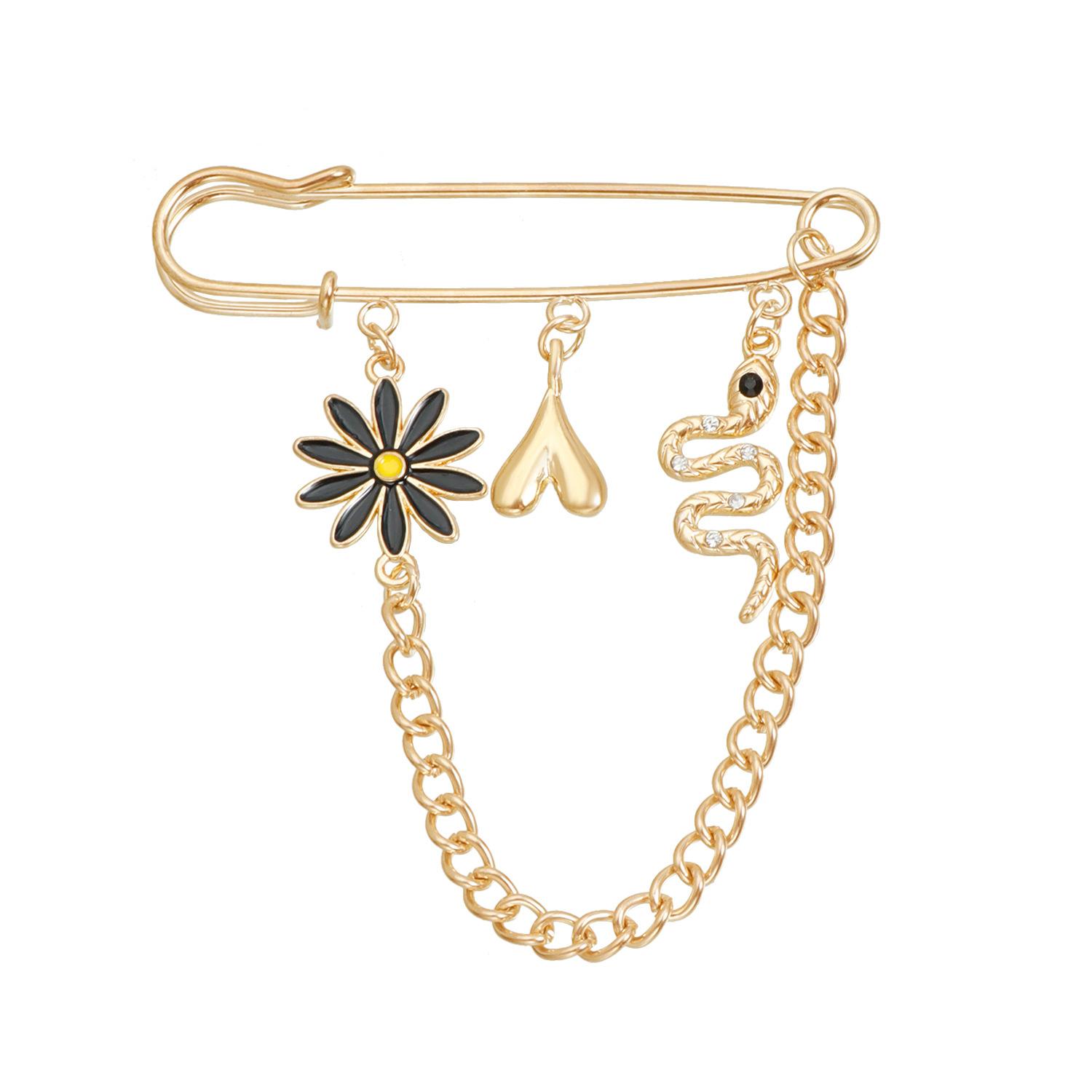

European and American jewelry snake flower love element pendant brooch clothing women s retro ins style pin accessories