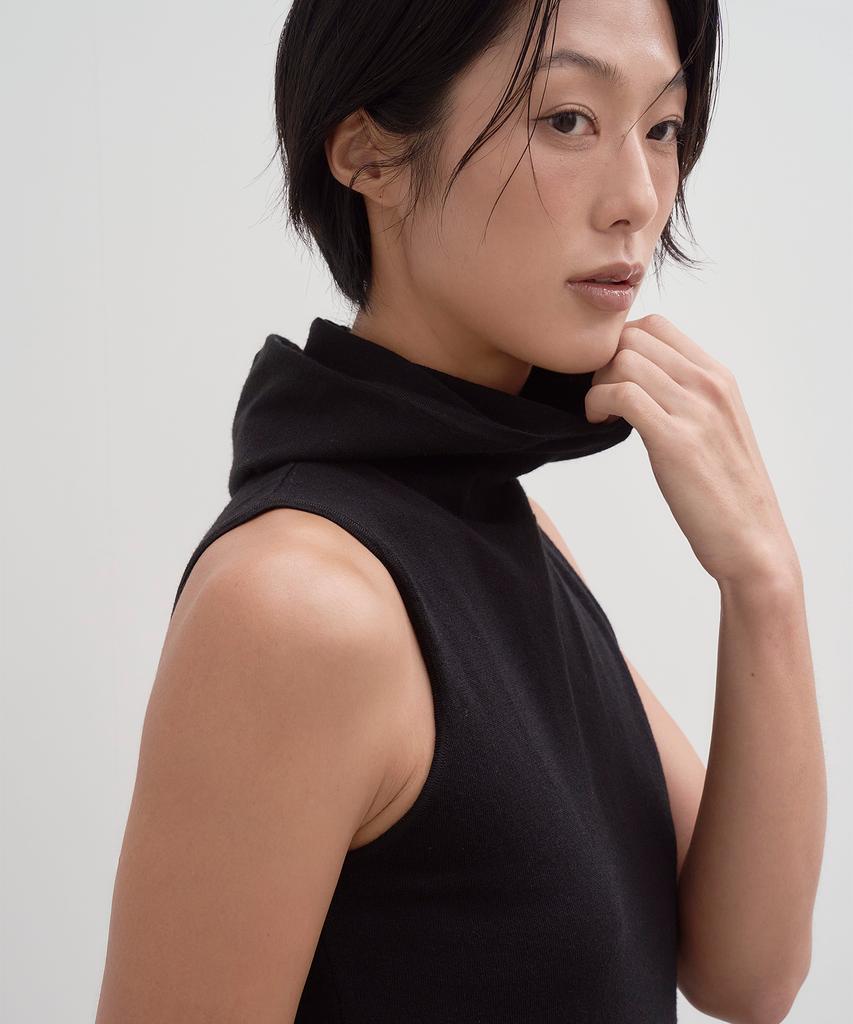 Wenio Knit Hooded Dress