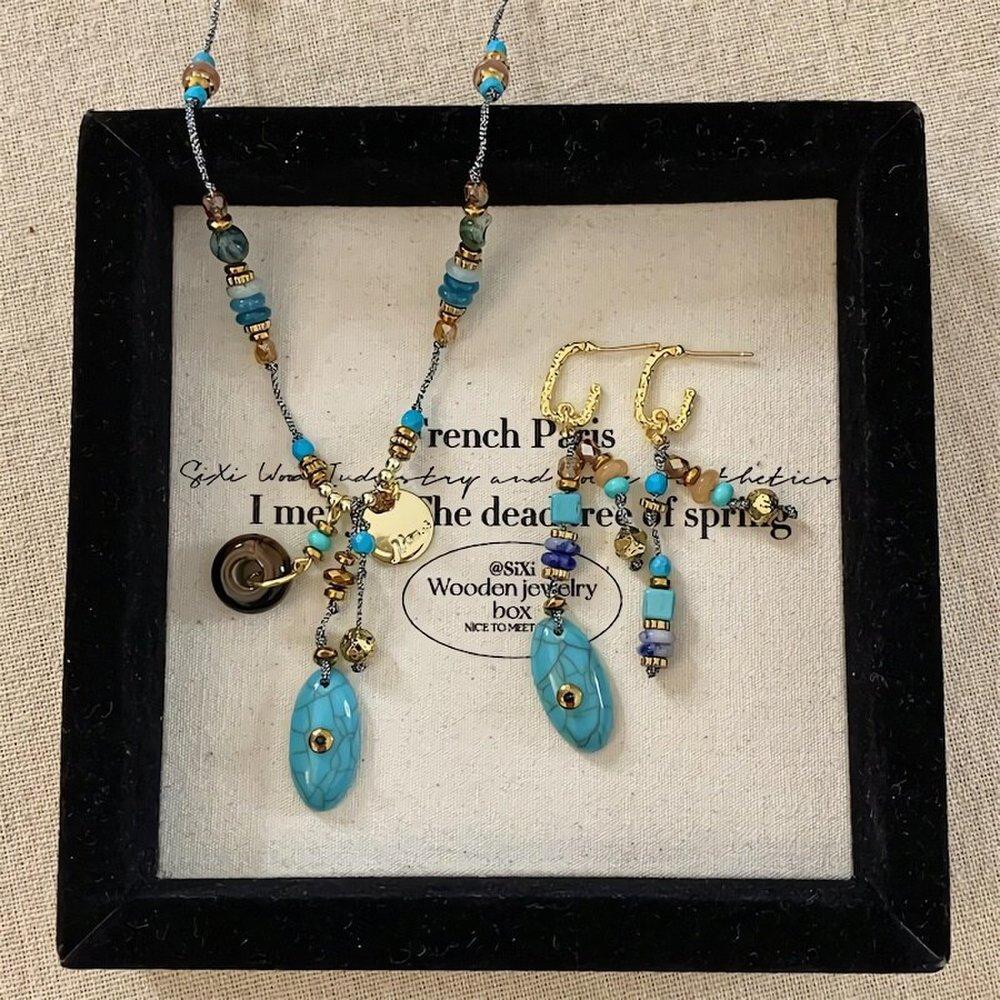 

Women s Bohemian Turquoise Vintage Earrings and Necklace Necklace / Size: free